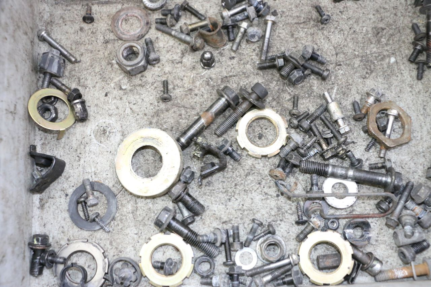 photo de WOREK ŚRUB I ŚRUBEK PEUGEOT KISBEE 4T 50 (2010 - 2017) - Szczegół części