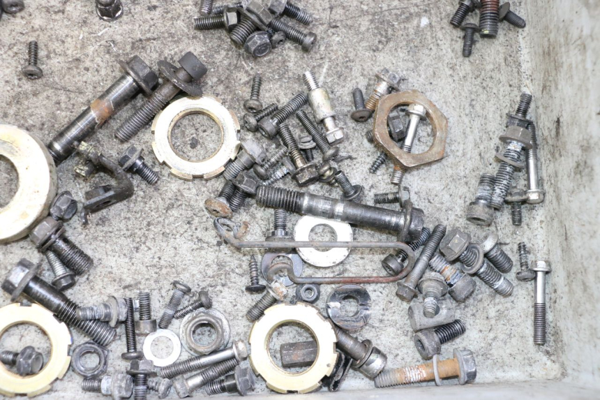 photo de WOREK ŚRUB I ŚRUBEK PEUGEOT KISBEE 4T 50 (2010 - 2017) - Zoom stanu zużycia