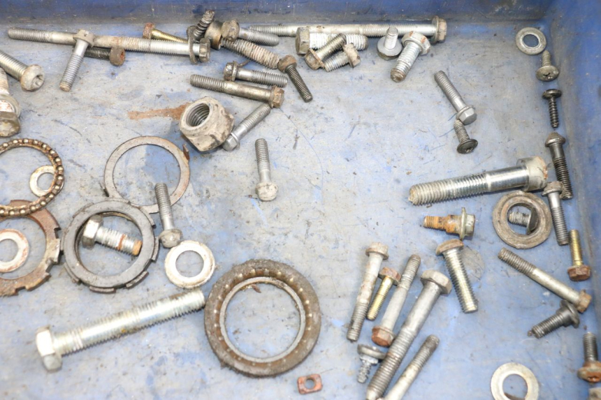 photo de WOREK ŚRUB I WKRĘTÓW PEUGEOT LUDIX 50 (2008 - 2017) - Zoom stanu zużycia