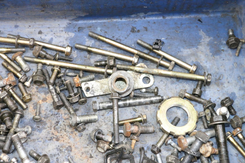 photo de WOREK ŚRUB I WKRĘTÓW PEUGEOT SPEEDFIGHT 3 LC 2T 50 (2009 - 2015) - Szczegół części