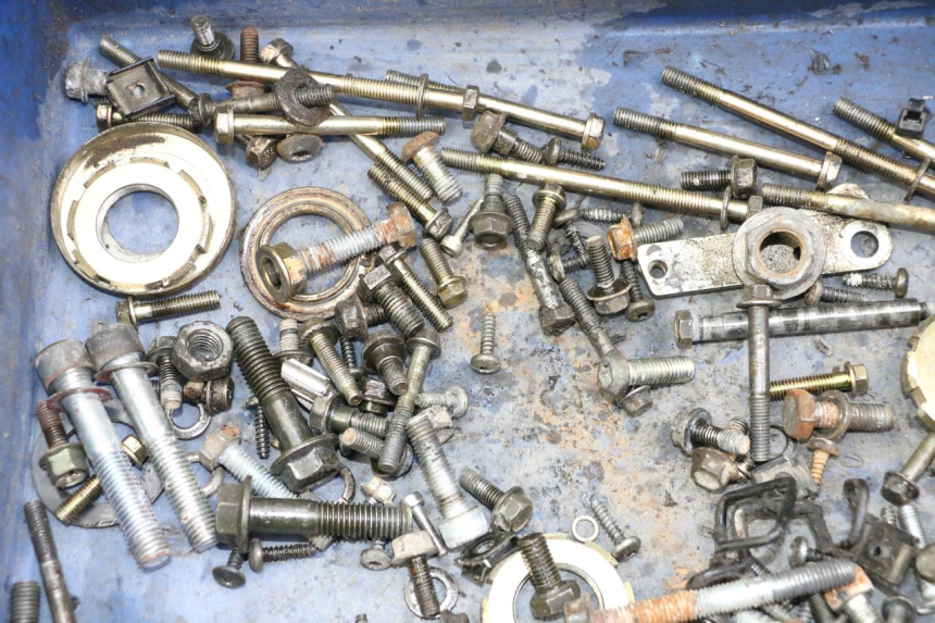 photo de WOREK ŚRUB I WKRĘTÓW PEUGEOT SPEEDFIGHT 3 LC 2T 50 (2009 - 2015) - Inny kąt widzenia