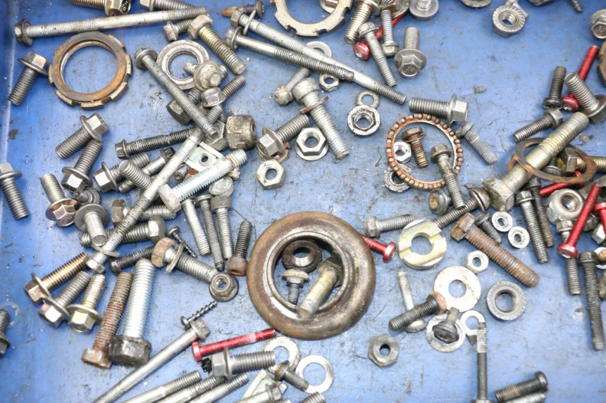 photo de WOREK Z ŚRUBAMI I ELEMENTAMI ZŁĄCZNYMI PEUGEOT TKR TREKKER FURIOUS 50 (2005 - 2014) - Szczegół części