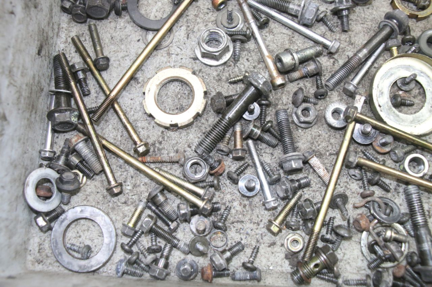 photo de WOREK ŚRUB I ŚRUBEK PEUGEOT VIVACITY 125 (2010 - 2017) - Inny kąt widzenia