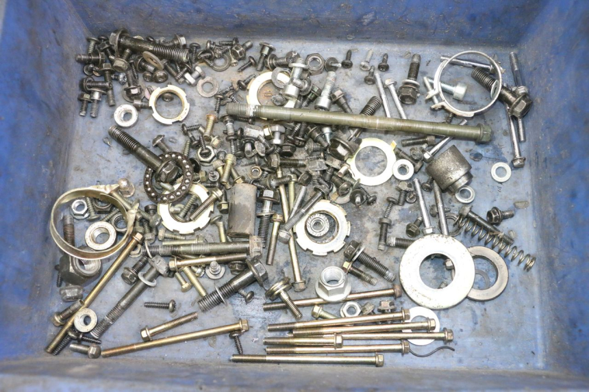 photo de WOREK ŚRUB I ŚRUBEK PEUGEOT VIVACITY 125 (2010 - 2017) - Widok główny