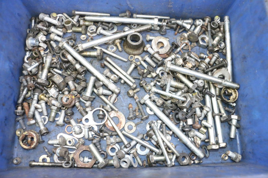 photo de WOREK ŚRUB I WKRĘTÓW PIAGGIO MP3 125 (2006 - 2014) - Widok główny