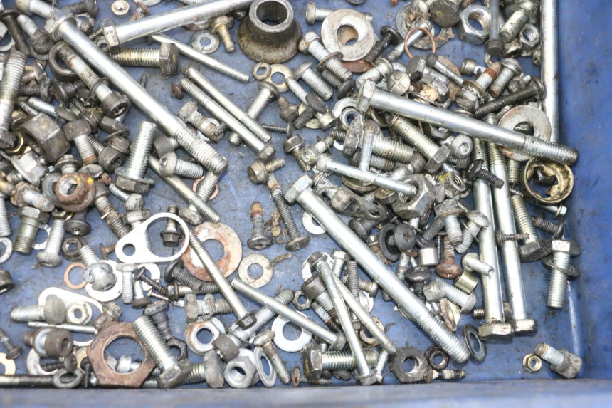 photo de WOREK ŚRUB I WKRĘTÓW PIAGGIO MP3 125 (2006 - 2014) - Szczegół części