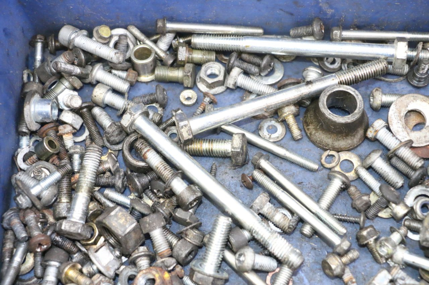 photo de WOREK ŚRUB I WKRĘTÓW PIAGGIO MP3 125 (2006 - 2014) - Zbliżenie techniczne