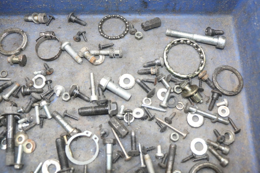 photo de WOREK ŚRUB I WKRĘTÓW PIAGGIO NEW TYPHOON 50 (2010 - 2017) - Zoom stanu zużycia