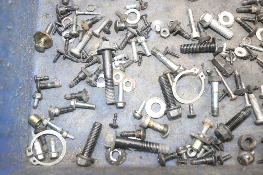 photo de WOREK ŚRUB I WKRĘTÓW PIAGGIO NEW TYPHOON 50 (2010 - 2017) - Inny kąt widzenia