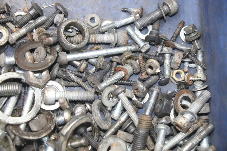 photo de WOREK ŚRUB I WKRĘTÓW PIAGGIO VESPA GRANTURISMO 125 (2003 - 2007) - Zoom stanu zużycia