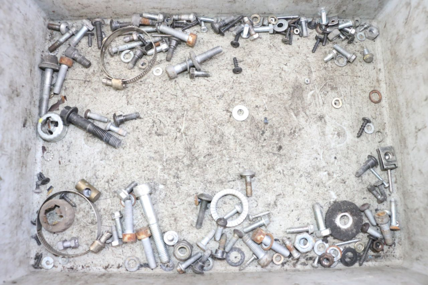 photo de WOREK ŚRUB I WKRĘTÓW PIAGGIO VESPA LX IE 125 (2010 - 2012) - Widok główny