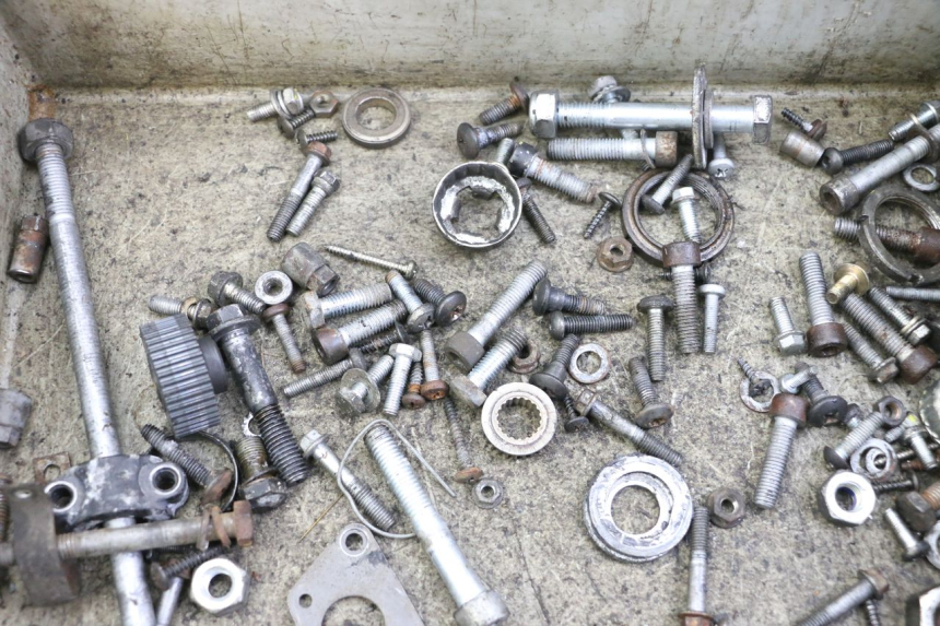 photo de TORBA ZESTAW ŚRUB I WKRĘTÓW PIAGGIO VESPA S 2T 50 (2007 - 2014) - Szczegół części