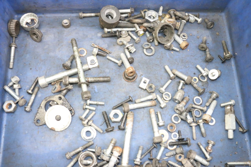 photo de TORBA ZESTAW ŚRUB I WKRĘTÓW PIAGGIO VESPA S 2T 50 (2007 - 2014) - Szczegół części