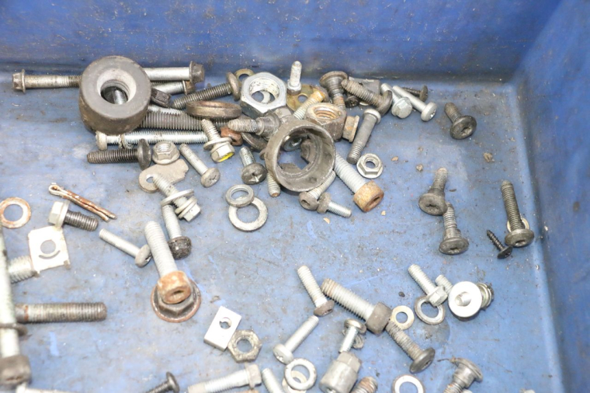 photo de TORBA ZESTAW ŚRUB I WKRĘTÓW PIAGGIO VESPA S 2T 50 (2007 - 2014) - Zoom stanu zużycia