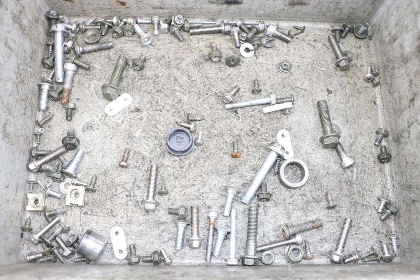 photo de WOREK ŚRUB I ŚRUBEK EFUN PUSA 1 - Widok główny