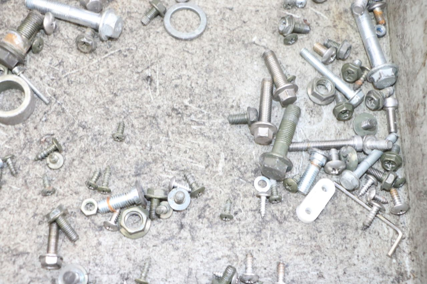 photo de WOREK ŚRUB I ŚRUBEK EFUN PUSA 1 - Zoom stanu zużycia