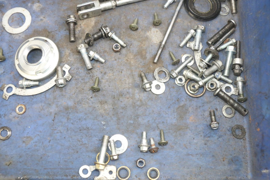 photo de WOREK ŚRUB I WKRĘTÓW YCF R-START 125 - Szczegół części