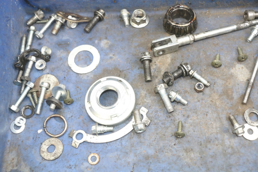 photo de WOREK ŚRUB I WKRĘTÓW YCF R-START 125 - Inny kąt widzenia