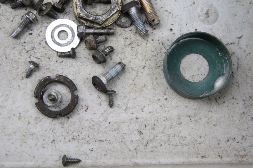 photo de WOREK ŚRUB I WKRĘTÓW RIDE RACE 2T 50 (2012 - 2017) - Zoom stanu zużycia