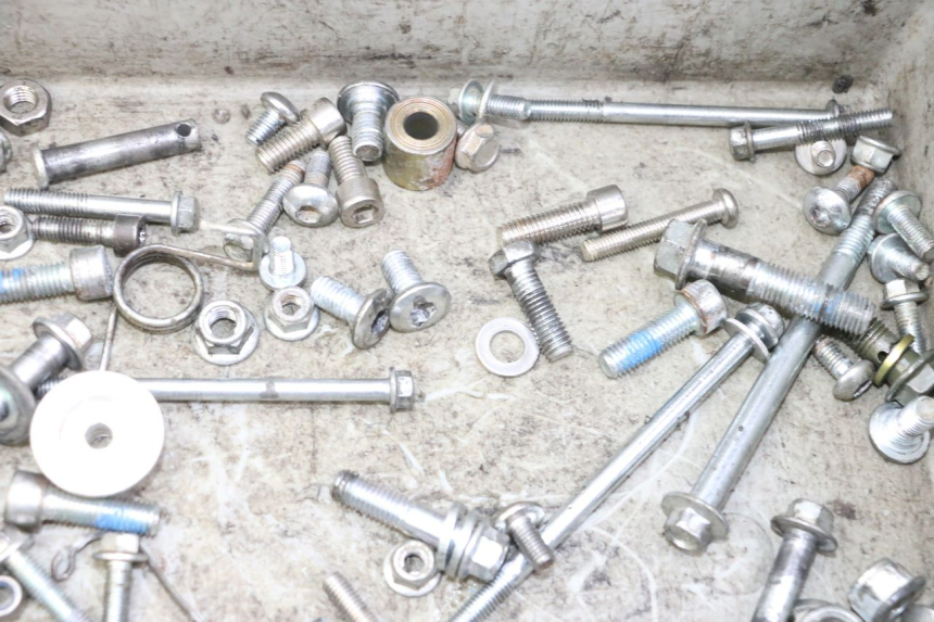 photo de WOREK ŚRUB I WKRĘTÓW APOLLO RFZ 125 - Zbliżenie techniczne