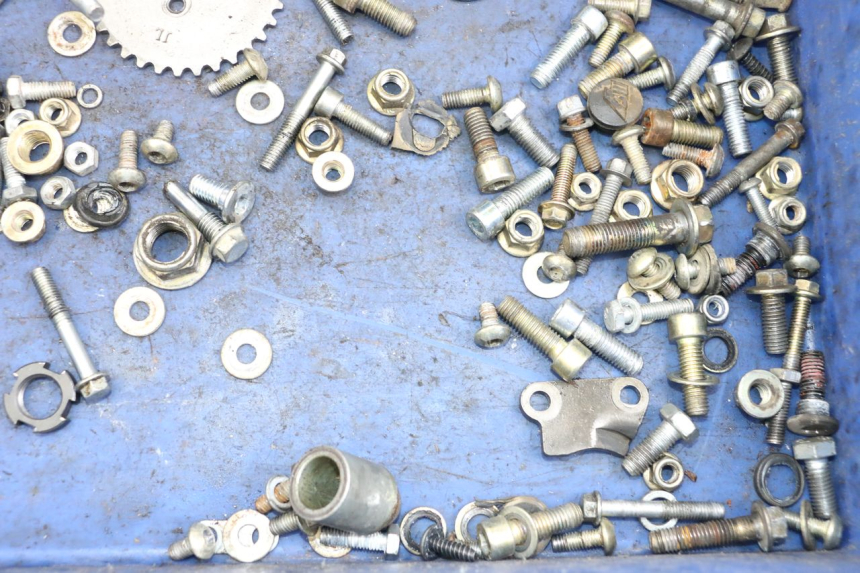 photo de WOREK ŚRUB I WKRĘTÓW APOLLO RFZ 140 - Zoom stanu zużycia