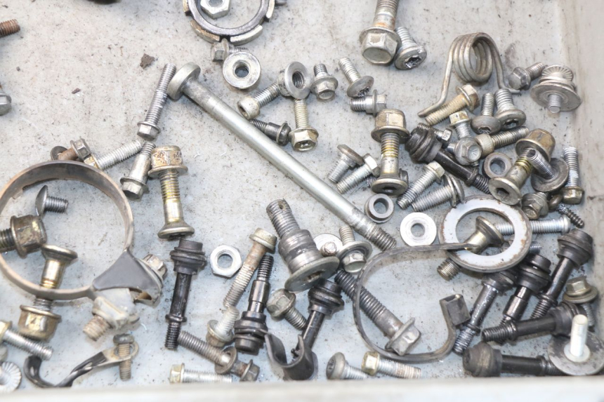 photo de TORBA ZESTAW ŚRUB I WKRĘTÓW SUZUKI RMZ RM-Z 450 (2008 - 2011) - Zoom stanu zużycia