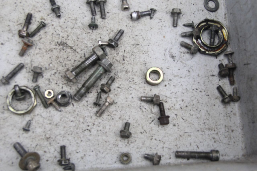 photo de TORBA ZESTAW ŚRUB I WKRĘTÓW TNT MOTOR ROMA 10' 2T 50 (2011 - 2018) - Zoom stanu zużycia