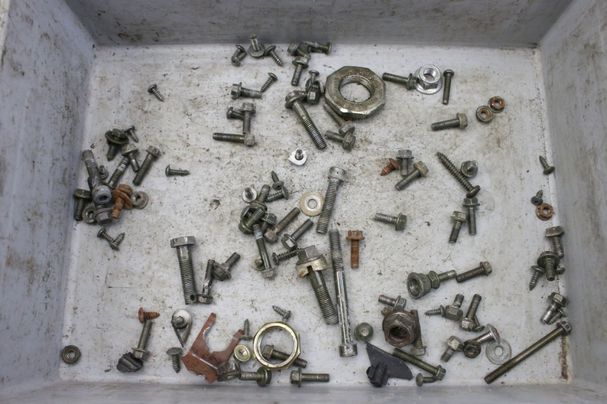 photo de TORBA ZESTAW ŚRUB I WKRĘTÓW TNT MOTOR ROMA 10' 2T 50 (2011 - 2018) - Widok główny