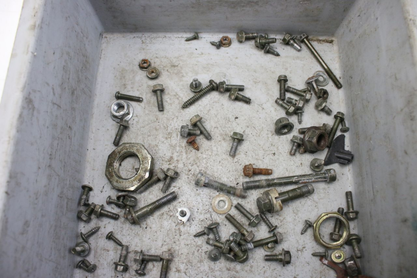 photo de TORBA ZESTAW ŚRUB I WKRĘTÓW TNT MOTOR ROMA 10' 2T 50 (2011 - 2018) - Szczegół części