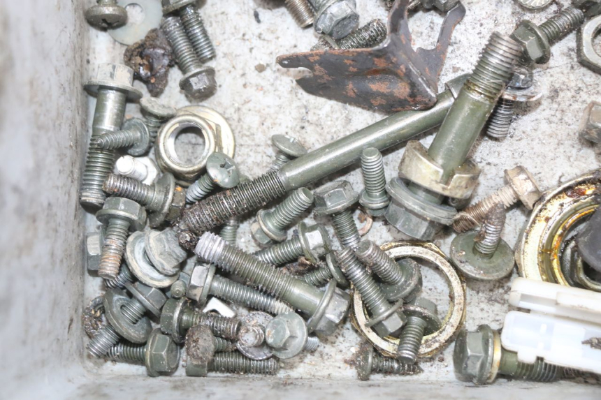 photo de TORBA ZESTAW ŚRUB I WKRĘTÓW TNT MOTOR ROMA 10' 2T 50 (2011 - 2018) - Inny kąt widzenia