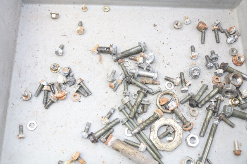 photo de TORBA ZESTAW ŚRUB I WKRĘTÓW TNT MOTOR ROMA 10' 4T 50 (2007 - 2018) - Szczegół części