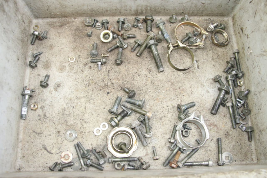 photo de TORBA ZESTAW ŚRUB I WKRĘTÓW TNT MOTOR ROMA 10' 4T 50 (2007 - 2018) - Widok główny