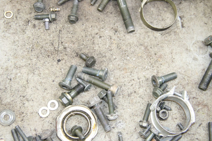 photo de TORBA ZESTAW ŚRUB I WKRĘTÓW TNT MOTOR ROMA 10' 4T 50 (2007 - 2018) - Szczegół części