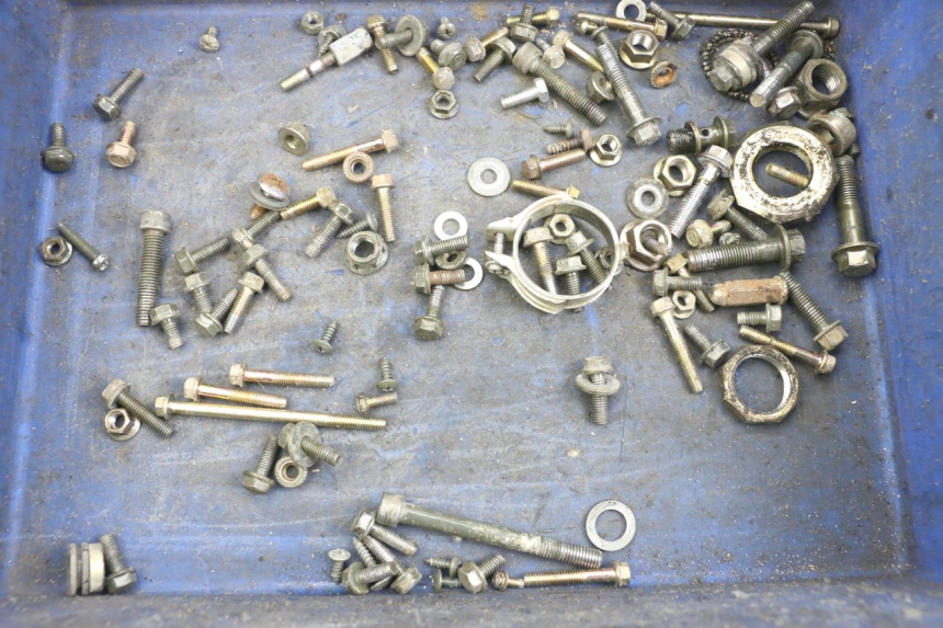 photo de TORBA ZESTAW ŚRUB I WKRĘTÓW TNT MOTOR ROMA 10' 4T 50 (2007 - 2018) - Szczegół części