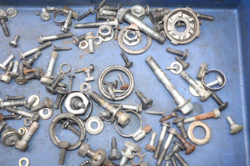 photo de WOREK ŚRUB I WKRĘTÓW GILERA RUNNER LC 50 (1997 - 1998) - Zoom stanu zużycia