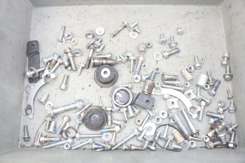 photo de WOREK ŚRUB I ŚRUBEK APOLLO RXF 125 - Widok główny