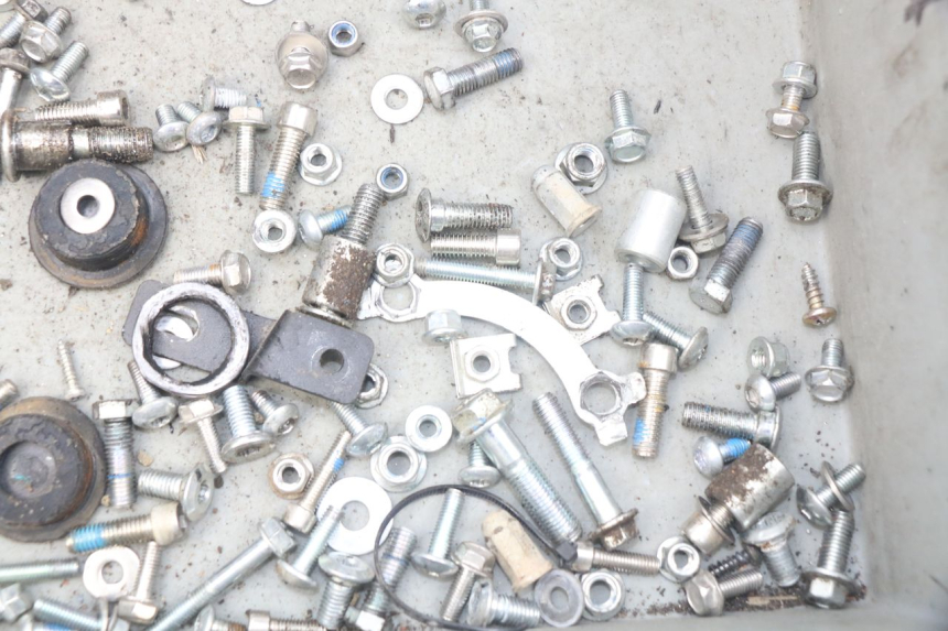 photo de WOREK ŚRUB I ŚRUBEK APOLLO RXF 125 - Zoom stanu zużycia