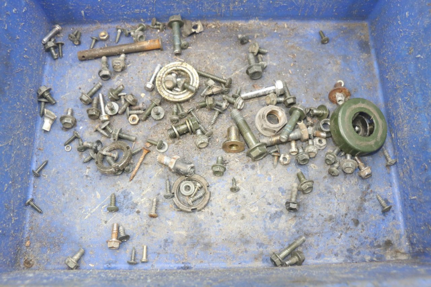 photo de WOREK Z ŚRUBAMI I ELEMENTAMI ZŁĄCZNYMI KEEWAY RY6 2T 50 (2011 - 2019) - Widok główny