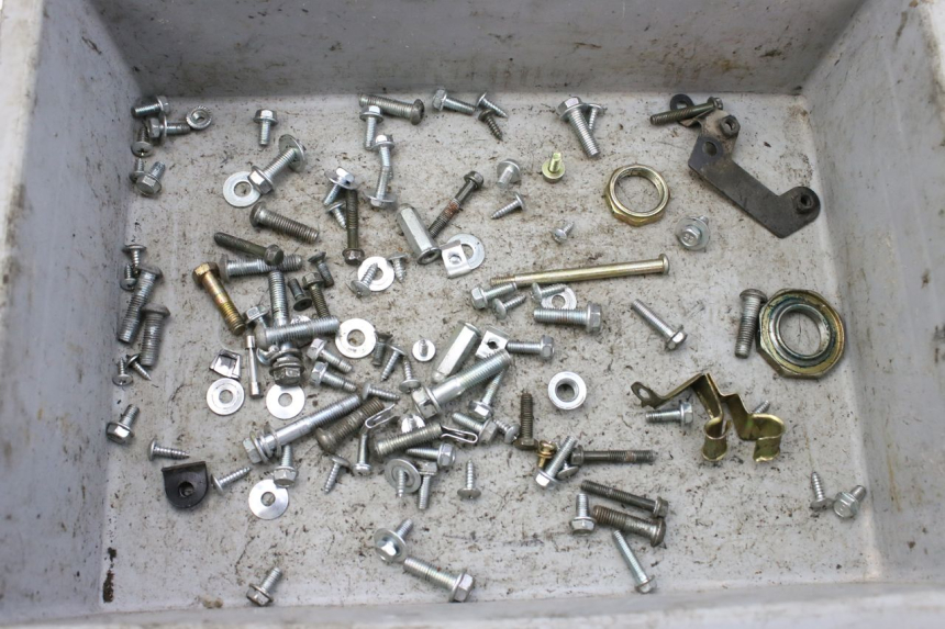 photo de WOREK ŚRUB I WKRĘTÓW JM MOTORS SANTANA 50 (2014 - 2023) - Widok główny