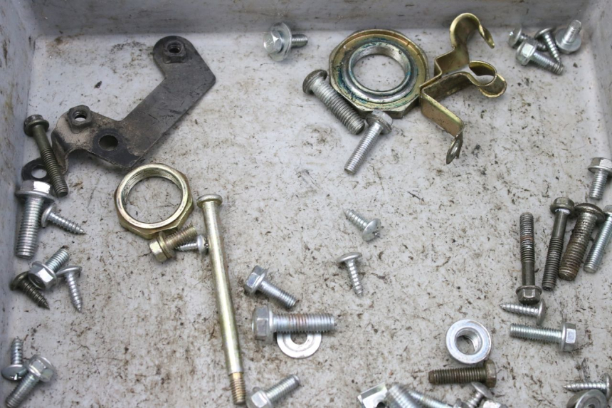 photo de WOREK ŚRUB I WKRĘTÓW JM MOTORS SANTANA 50 (2014 - 2023) - Inny kąt widzenia