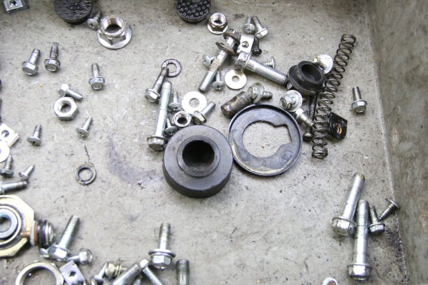 photo de WOREK ŚRUB I WKRĘTÓW JM MOTORS SANTANA 50 (2014 - 2023) - Szczegół części