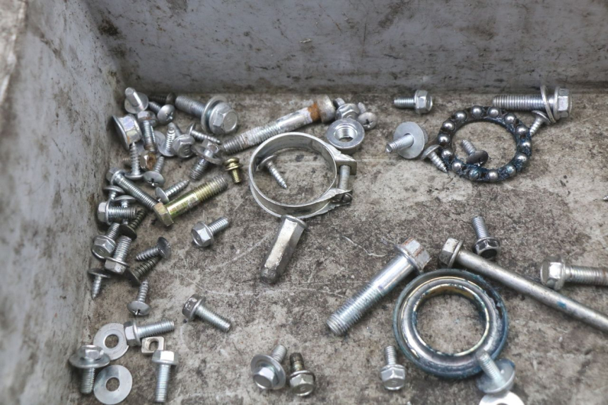 photo de WOREK ŚRUB I WKRĘTÓW JM MOTORS SANTANA 50 (2014 - 2023) - Szczegół części