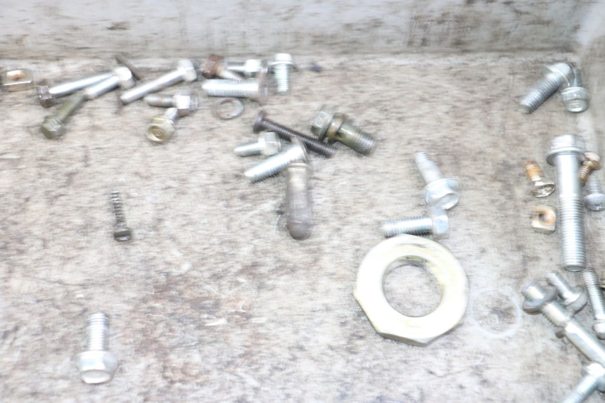 photo de WOREK ŚRUB I WKRĘTÓW JM MOTORS SANTANA 50 (2014 - 2023) - Zoom stanu zużycia