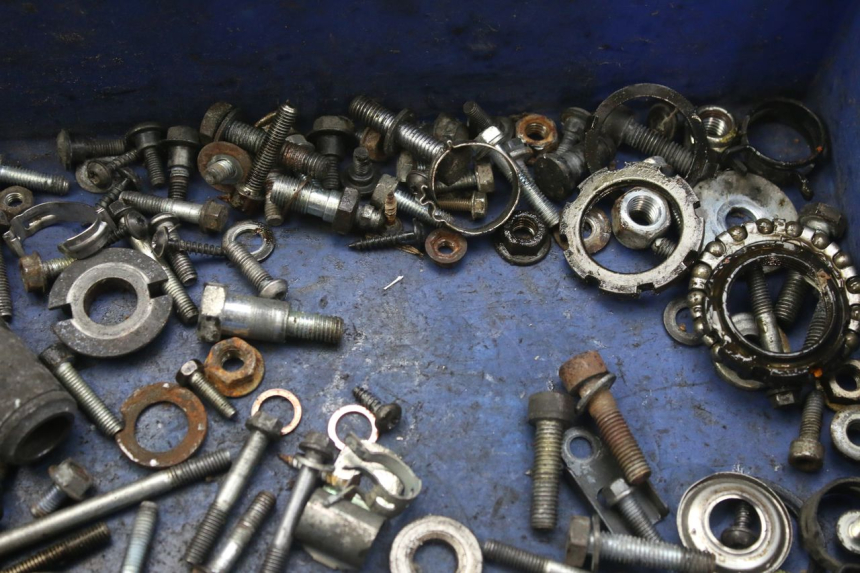 photo de WOREK ŚRUB I WKRĘTÓW PEUGEOT SATELIS 125 (2010 - 2012) - Inny kąt widzenia