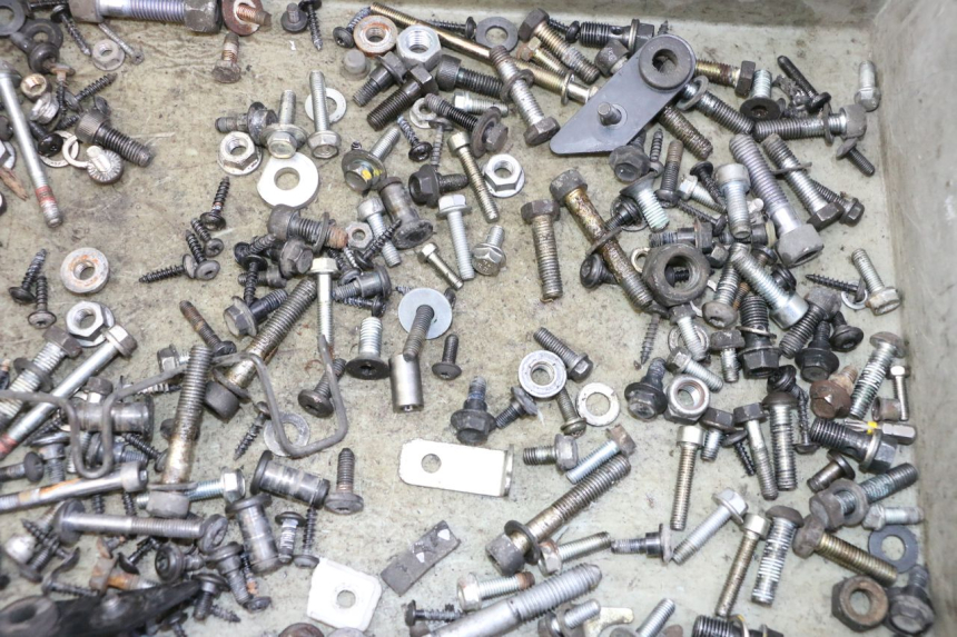 photo de WOREK ŚRUB I WKRĘTÓW PEUGEOT SATELIS 125 (2010 - 2012) - Szczegół części