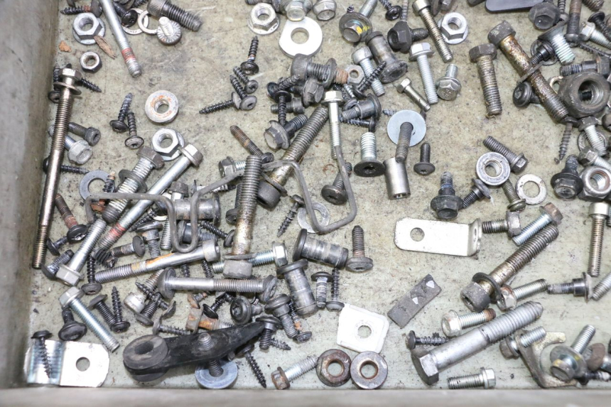 photo de WOREK ŚRUB I WKRĘTÓW PEUGEOT SATELIS 125 (2010 - 2012) - Inny kąt widzenia