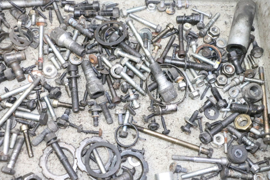 photo de WOREK ŚRUB I ŚRUBEK PEUGEOT SATELIS 125 (2013 - 2018) - Szczegół części