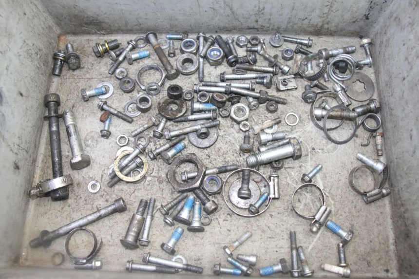 photo de WOREK Z ŚRUBAMI I ELEMENTAMI ZŁĄCZNYMI DERBI SENDA SM DRD 50 (2008 - 2013) - Widok główny