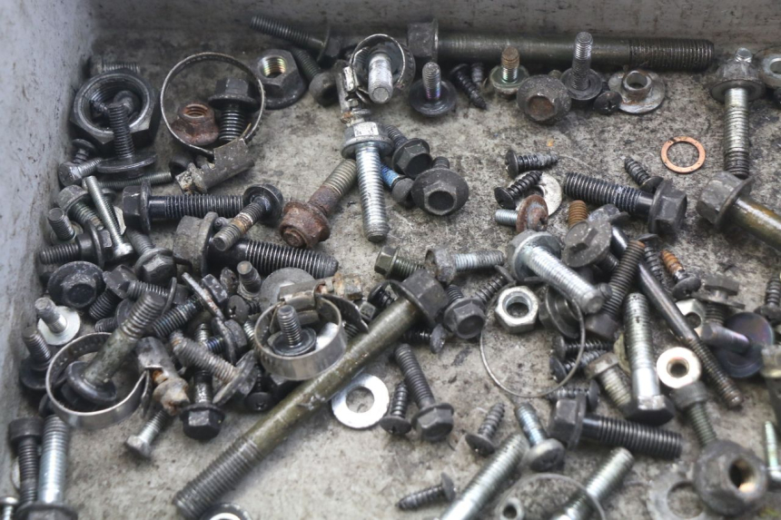 photo de WOREK Z ŚRUBAMI I WKRĘTAMI MBK SKYCRUISER 125 (2006 - 2009) - Szczegół części