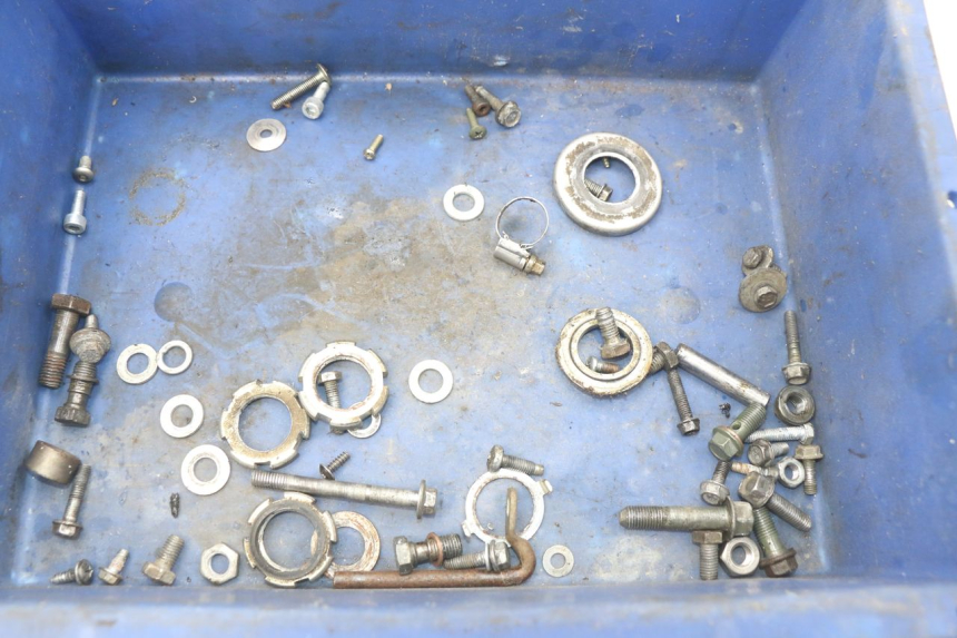 photo de WOREK ŚRUB I ŚRUBEK YAMAHA SLIDER NAKED 50 (2004 - 2018) - Szczegół części